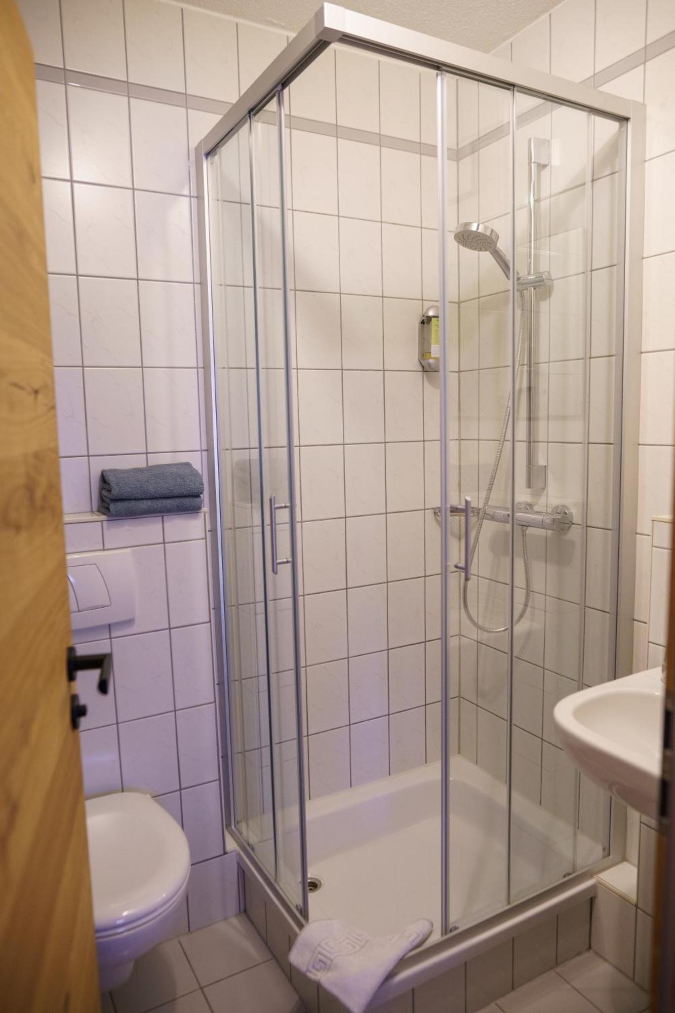 Hotel Weisses Ross Коннерсройт Экстерьер фото